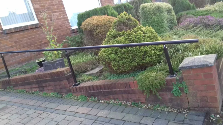 Handrails — example 9