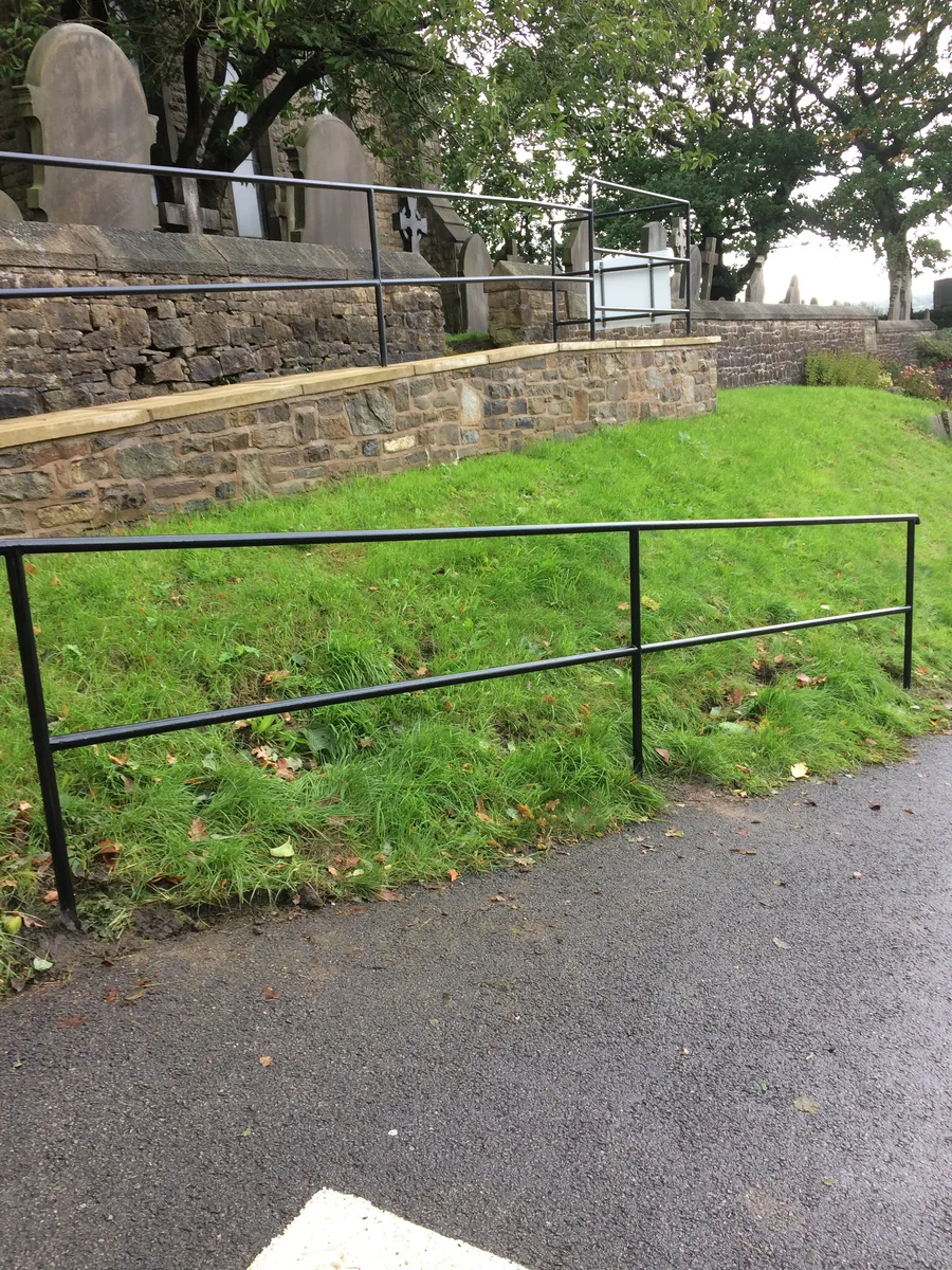 Handrails — example 5